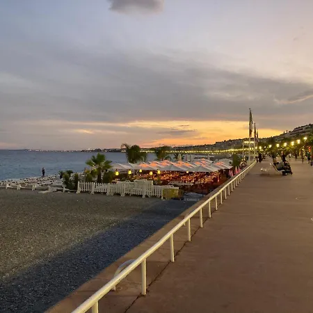 Rue Barla * Nice