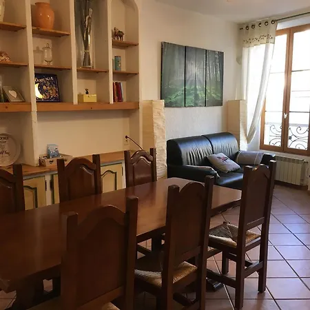 Rue Barla Apartment